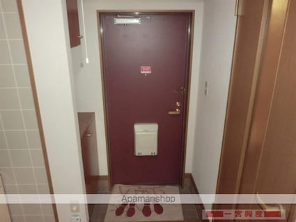 モンシャレー持田[1K/30.83m2]の玄関