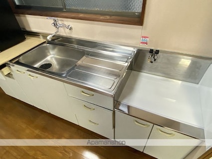 松本貸家[4LDK/102.66m2]のキッチン