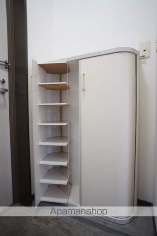 ベルトゥリーIの内装写真