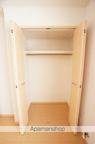 石狩市 2階建 築18年の内装写真