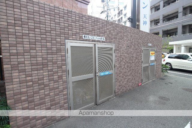 CAVANA天神の玄関写真