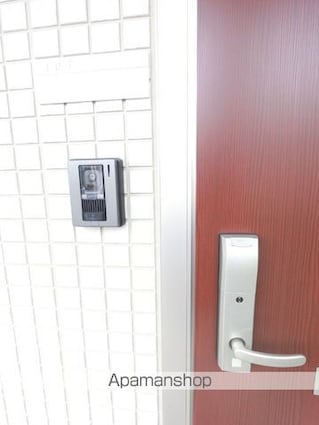 メゾン　グランデ[1R/30.03m2]のエントランス