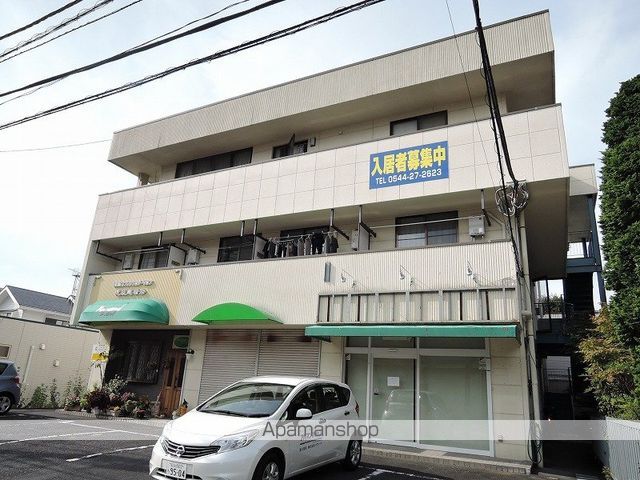 石川ビルの外観写真
