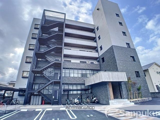 トロワボヌールIVの外観写真