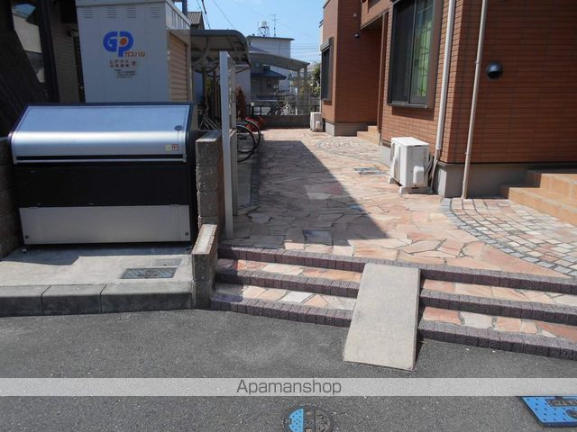 アルヴィータJの玄関写真