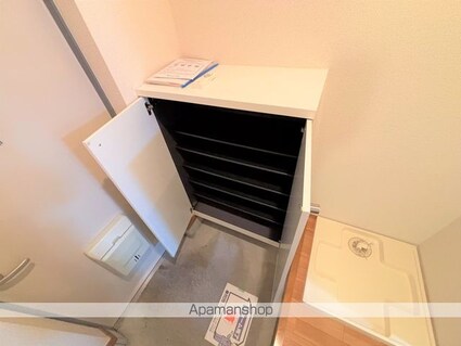 マキハウス[1K/20.84m2]の玄関