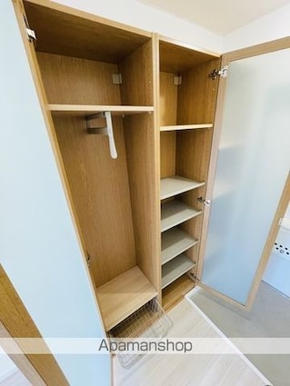 東京都世田谷区弦巻２丁目[1R/20.5m2]の収納