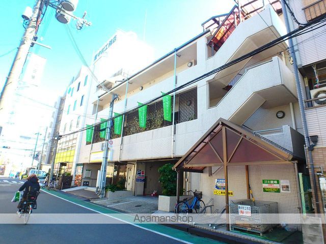 常盤ビルの玄関写真
