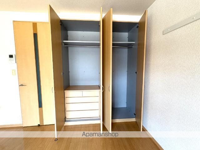 坂東市 2階建 築19年の内装写真
