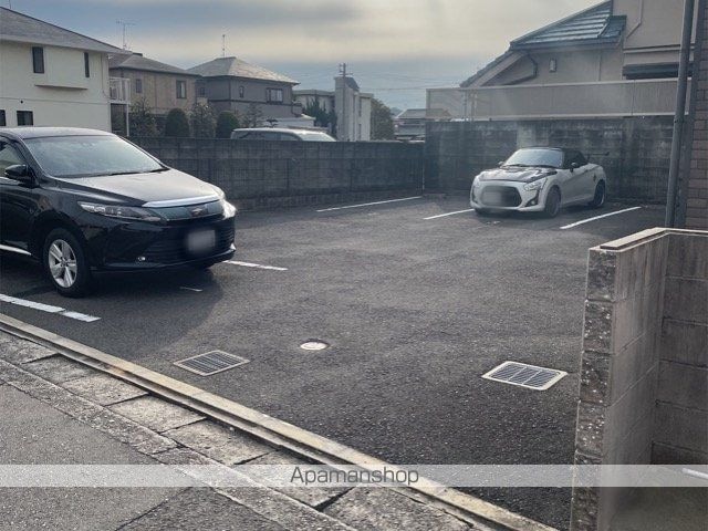 レオネクストメゾンエトワール[1K/26.09m2]の駐車場1