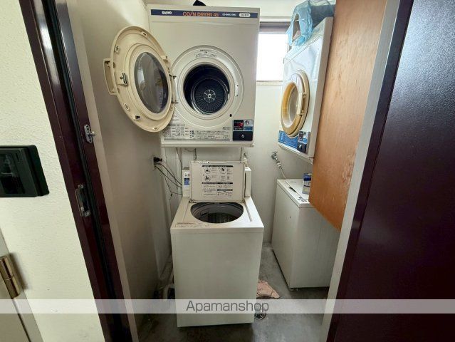 北羅マンションの玄関写真