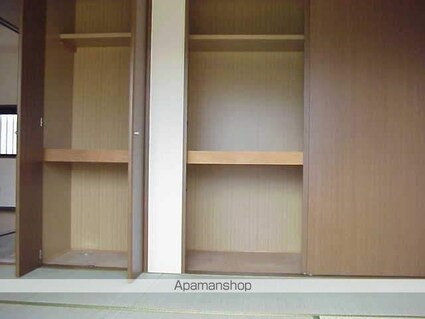 アスパラ館[2K/39.3m2]の収納