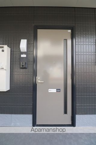 ヒルサイドテラスBの玄関写真