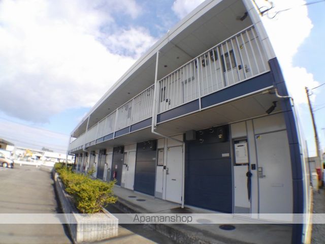 レオパレスHABITACION HAYASHIの玄関写真
