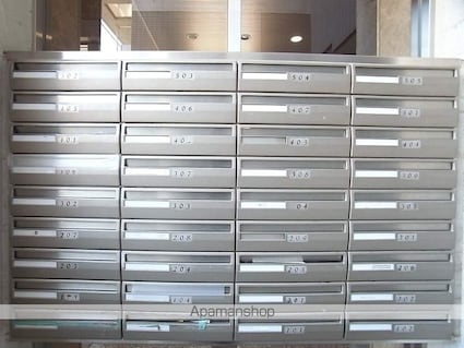 Ｍｏｎｔｐａｒｔｈｅ[2LDK/70.72m2]の共用部7