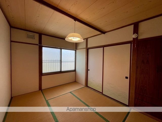 川原井貸家の内装写真