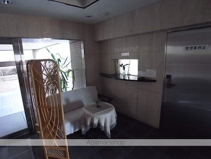 ロシエール[1K/22.5m2]のロビー