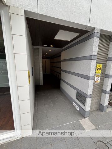 WING 瓦町の玄関写真