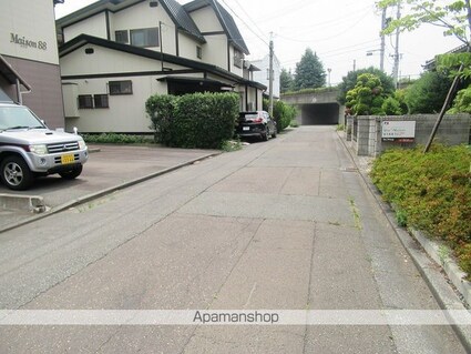 サンカンタンビス[1LDK/46.7m2]の周辺7