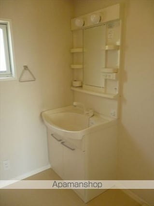 和歌山県和歌山市鳴神[2LDK/65.9m2]の洗面所