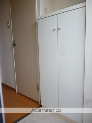 和歌山県和歌山市友田町５丁目[1DK/30.01m2]の玄関