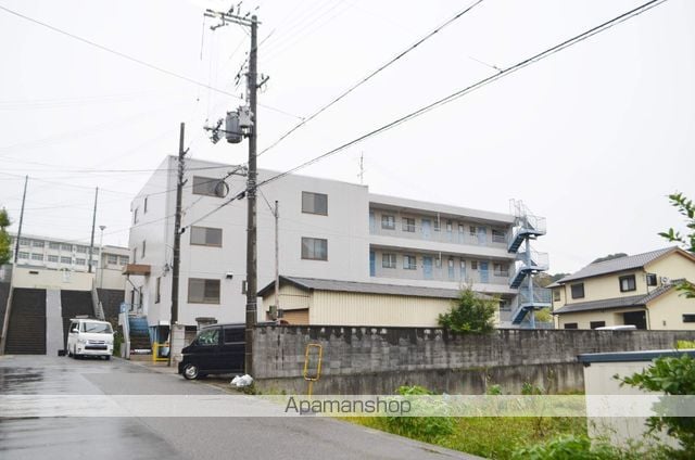 ロイヤルコーポ和泉鳥取の外観写真