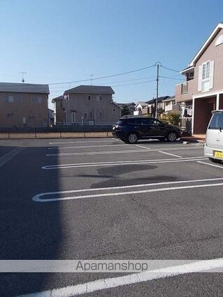 ラフレシールＡ[2LDK/57.02m2]の駐車場2