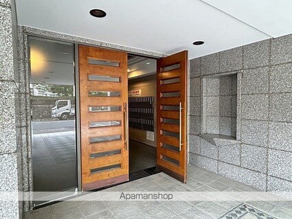 広島県広島市南区松川町[1K/35.77m2]のエントランス3