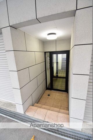 モンレーヴVの玄関写真