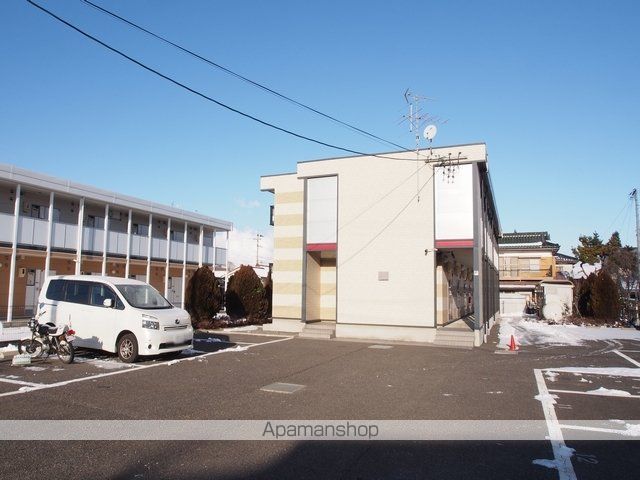 レオパレスグリーングラスの外観写真