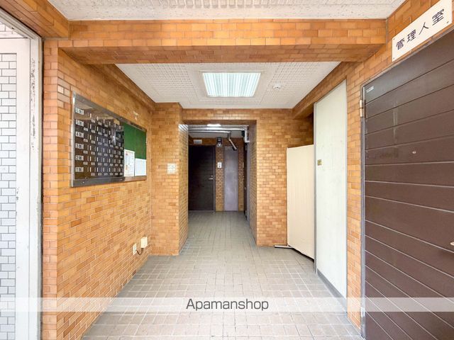 プレアール名古屋原の玄関写真