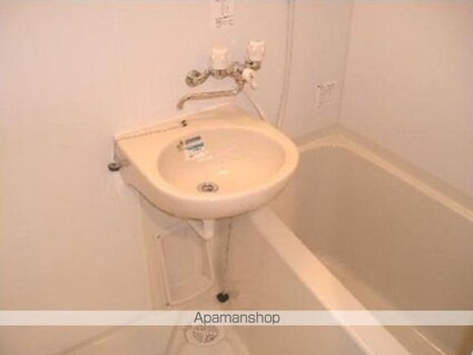 東京都杉並区高井戸西１丁目[1K/23.86m2]のバス