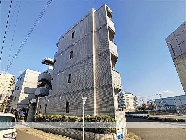 アーバン箱崎の玄関写真