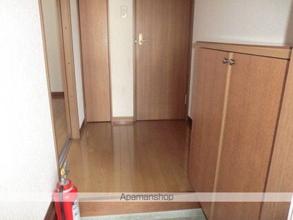 ＰｕｒｅＣｉｔｙ江合Ｄ棟[2DK/44.71m2]の玄関