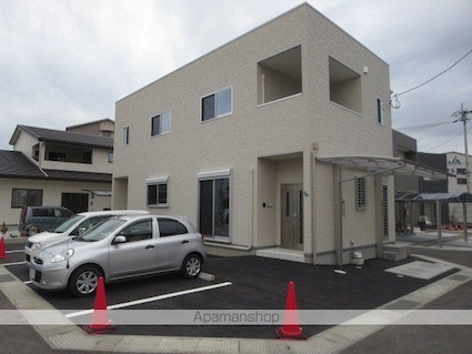 フォレストサイド観音寺[1LDK/61.27m2]のエントランス