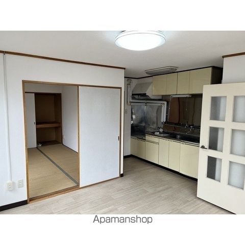 田原貸室の内装写真