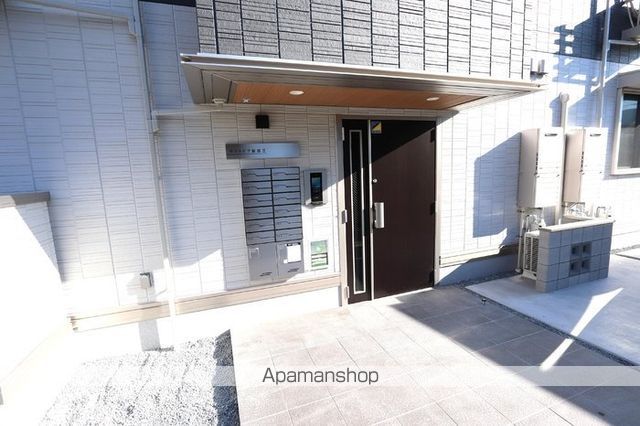 サントピア新涯IIの玄関写真