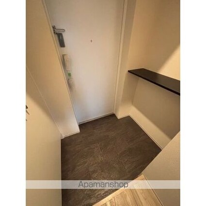 Ｔｈａｍｅｓ　ｇａｒｄｅｎ　ｐｌａｃｅ[1LDK/36.8m2]の玄関