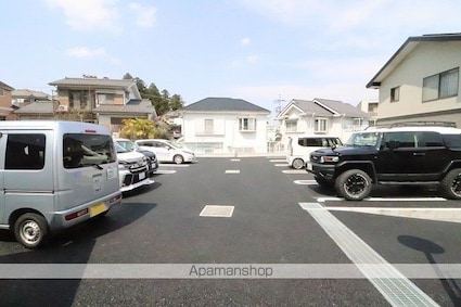 プラシード壱番館[2LDK/50.17m2]の駐車場2