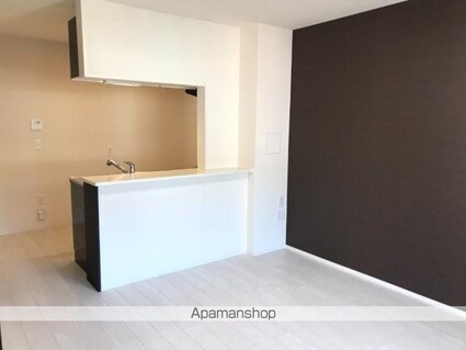 ロイヤル　ソフィア[2LDK/56.78m2]のリビング・居間3