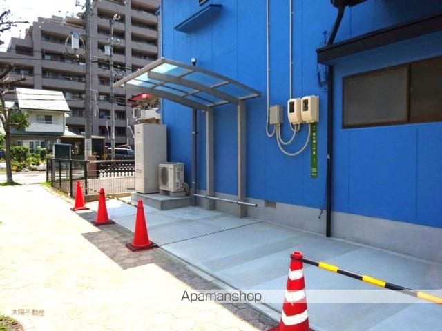 中村貸家の玄関写真