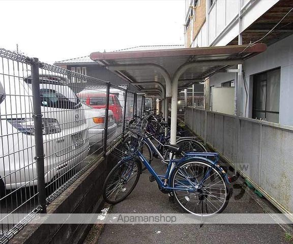 ヤングリーブスの外観写真