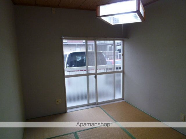 ピュアコート人形の内装写真