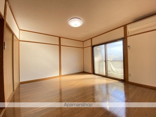 フルールいなばIIの内装写真