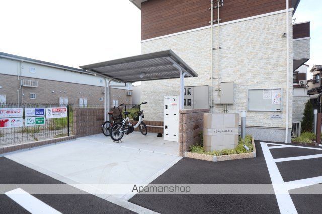 イターナルパレス IIIの玄関写真