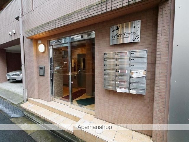 フェリーチェプレッソ北目町の玄関写真