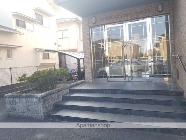 サンステージ東川口の玄関写真