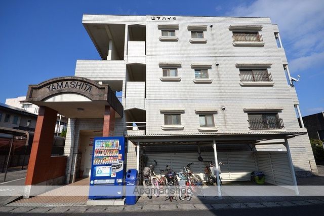 山下ハイツの玄関写真