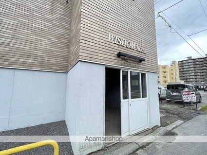 ＷＩＳＤＯＭ　ＨＯＵＳＥ[2LDK/58.9m2]のエントランス