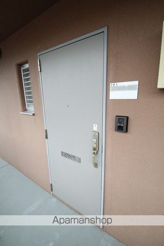 マンションレインボーの玄関写真